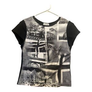 Disney Epcot Norway top Black and White Graphic Tee